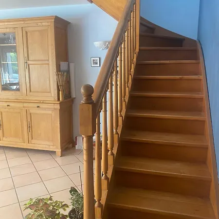 Avec Jardin Et Piscine 3 Minutes De La Rochelle *