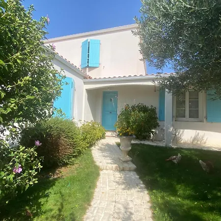 Avec Jardin Et Piscine 3 Minutes De La Rochelle ラゴール